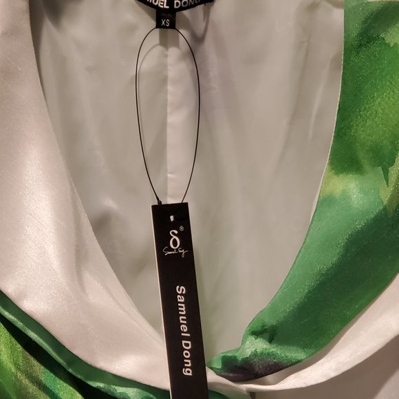 COPY - MUST GO! NWT Samuel Dong Sleeveless Green White Triple Wire Collar Bubbl… - Picture 5 of 9